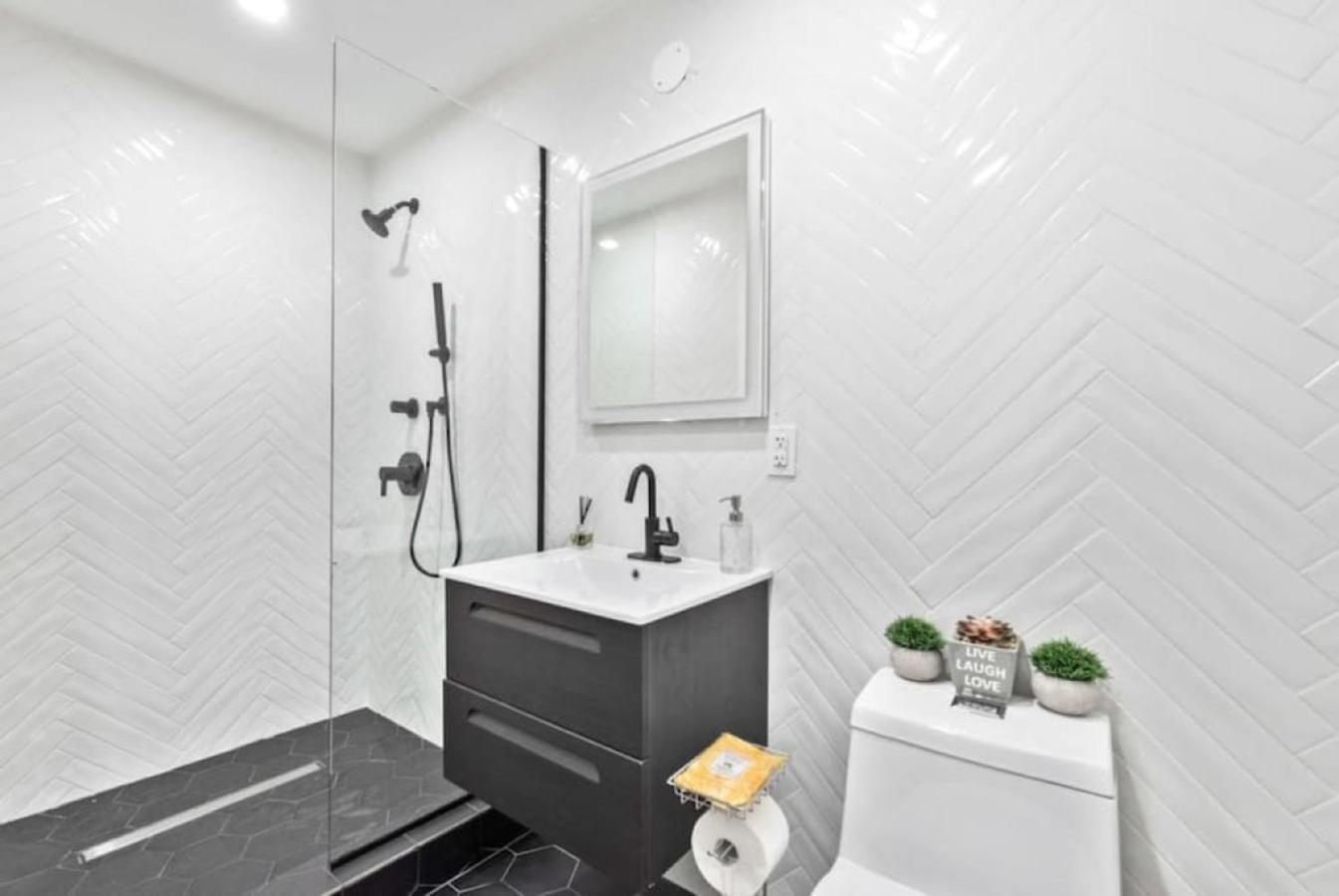 Luxe Studio With Charming Juliet Balcony Διαμέρισμα Νέα Υόρκη Εξωτερικό φωτογραφία